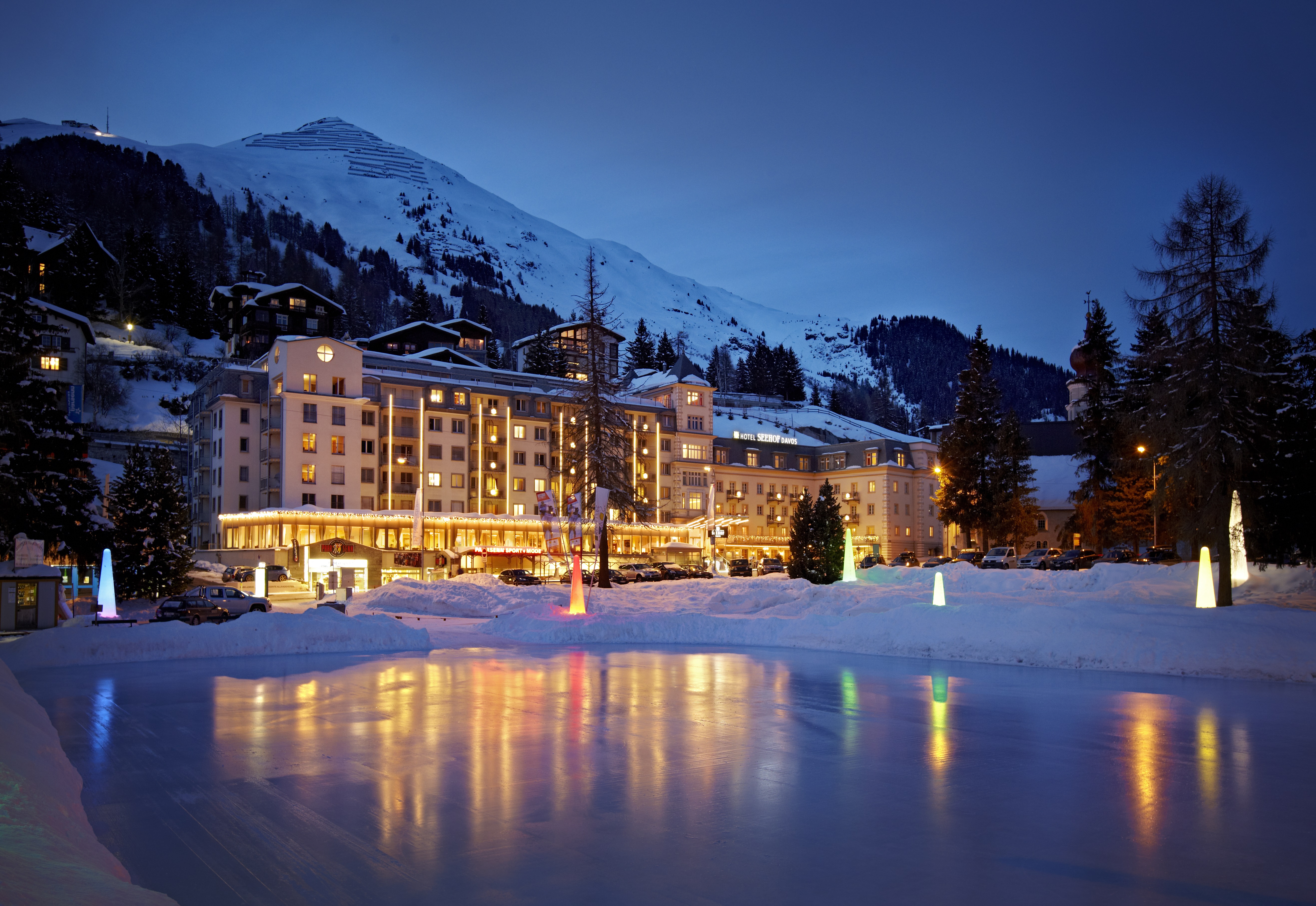 Aussenansicht Hotel Seehof im Winter